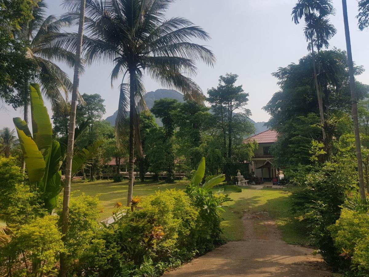 Vang Vieng Ruby'S Homestay Exterior photo